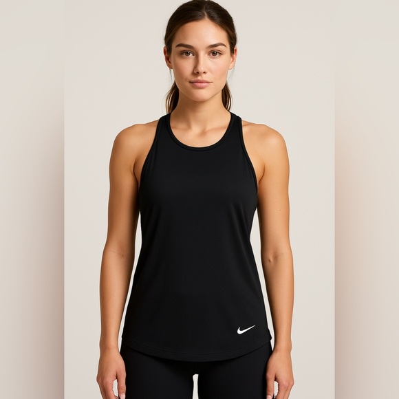 Nike workout tops xs worn 2 times profile pic is not exact top - Picture 1 of 5